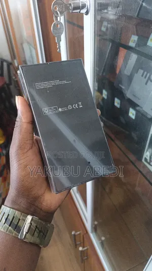 New Samsung Galaxy S22 5G 256 GB Black