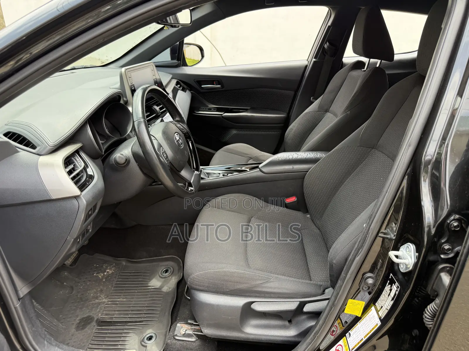 Toyota C-HR LE FWD 2019 Black