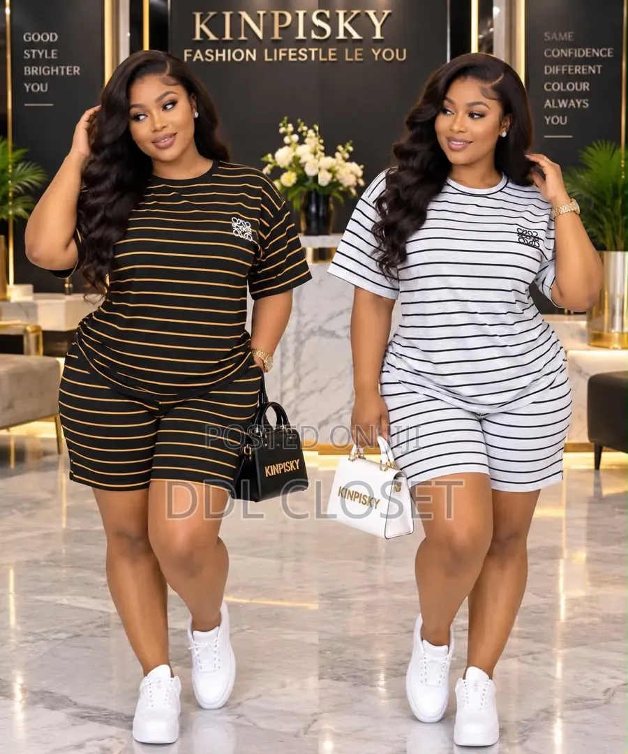 2-Piece Striped Lounge Set