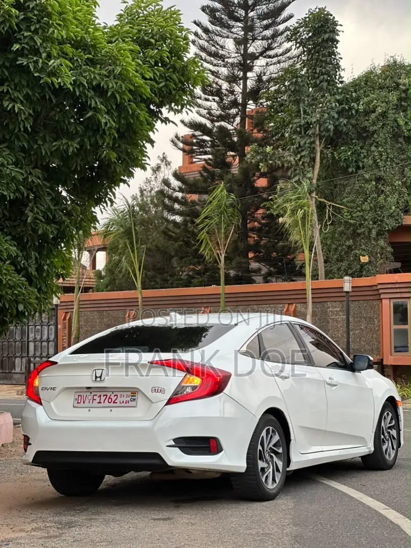 Honda Civic EX Sedan 2018 White