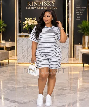 2-Piece Striped Lounge Set