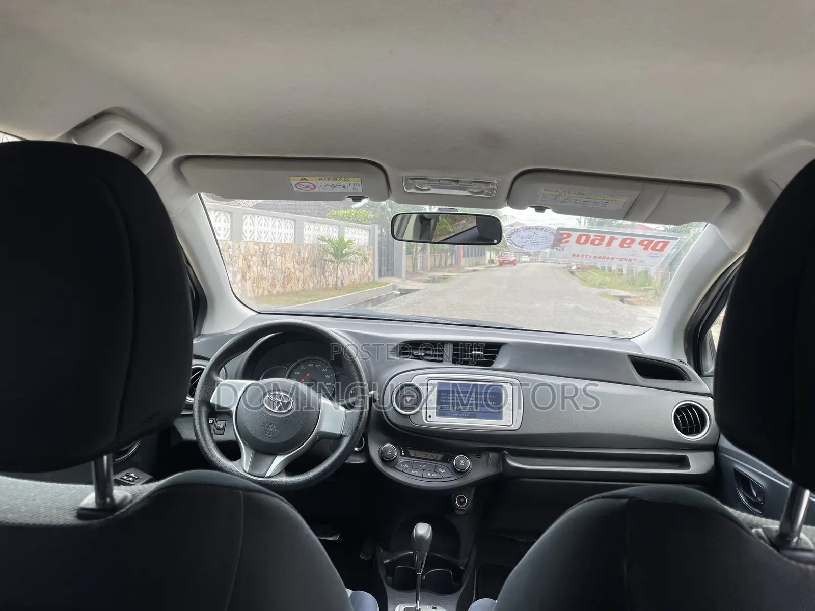 Toyota Vitz 2013 Silver