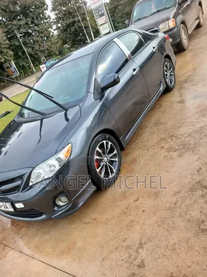 Toyota Corolla S 5-Speed 2013 Gray