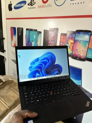 New Laptop Lenovo ThinkPad T490s 8GB Intel Core i5 SSD 256GB