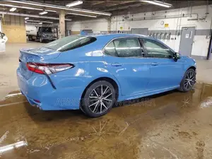 Toyota Camry SE 2023 Blue
