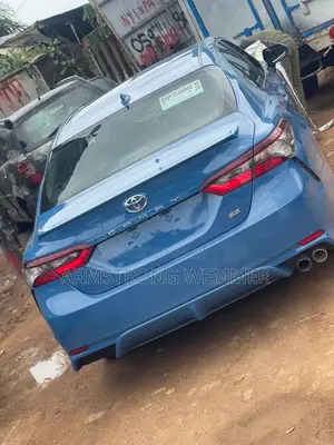 Toyota Camry SE 2023 Blue