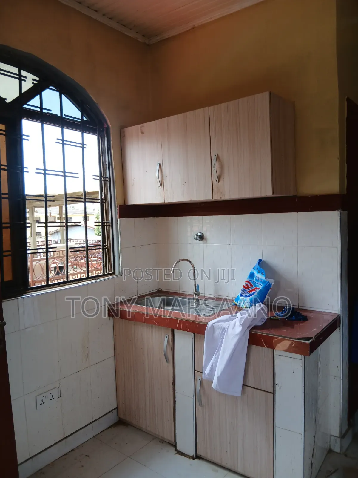 Studio Apartment in Westlegon, Medifem Area for rent