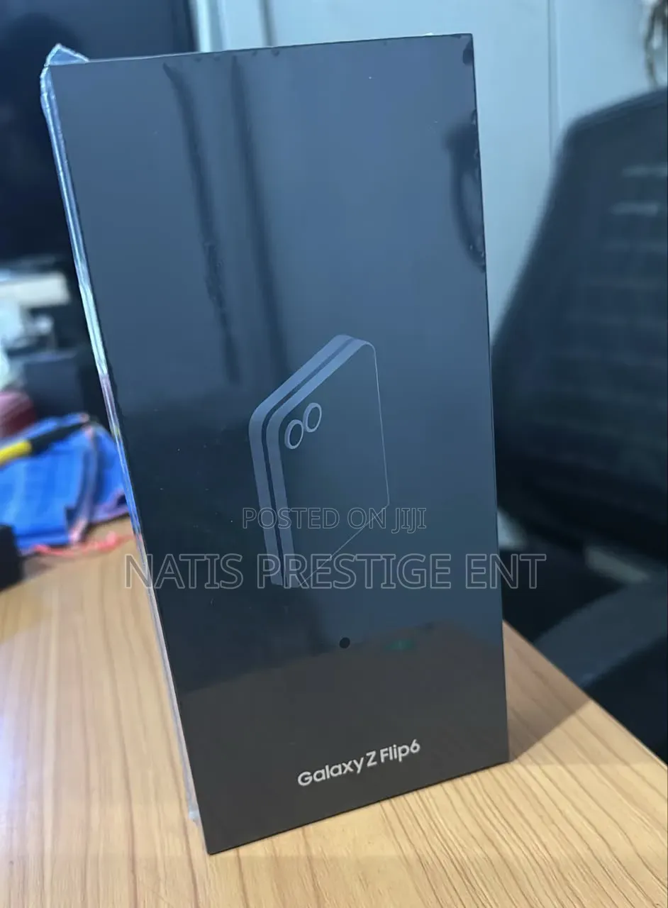 New Samsung Galaxy Z Flip6 256 GB Black