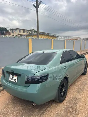 Toyota Camry Base 4dr Sedan (2.4L 4cyl 5M) 2009 Green