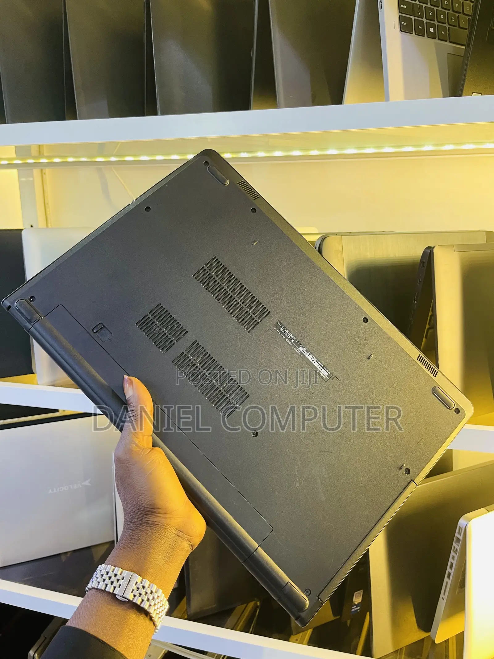 Laptop Dell Inspiron 15 8GB Intel Core i3 HDD 1T