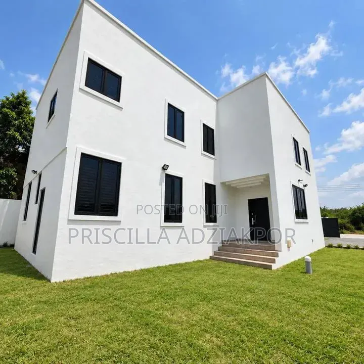 5bdrm House in Gelo Heritage Estate, Police Station for sale