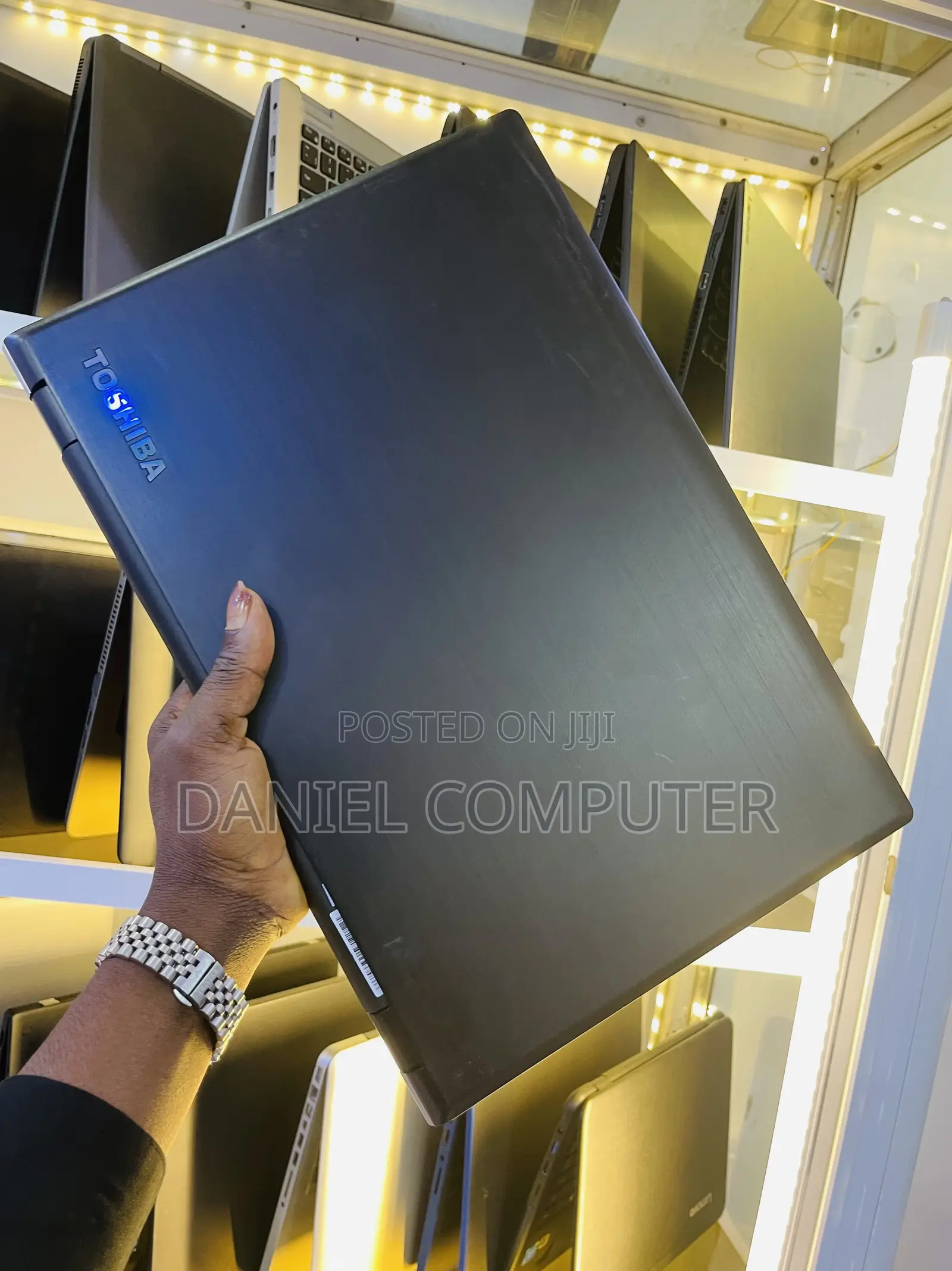 Laptop Toshiba Satellite Pro A300 8GB Intel Core i5 SSD 256GB