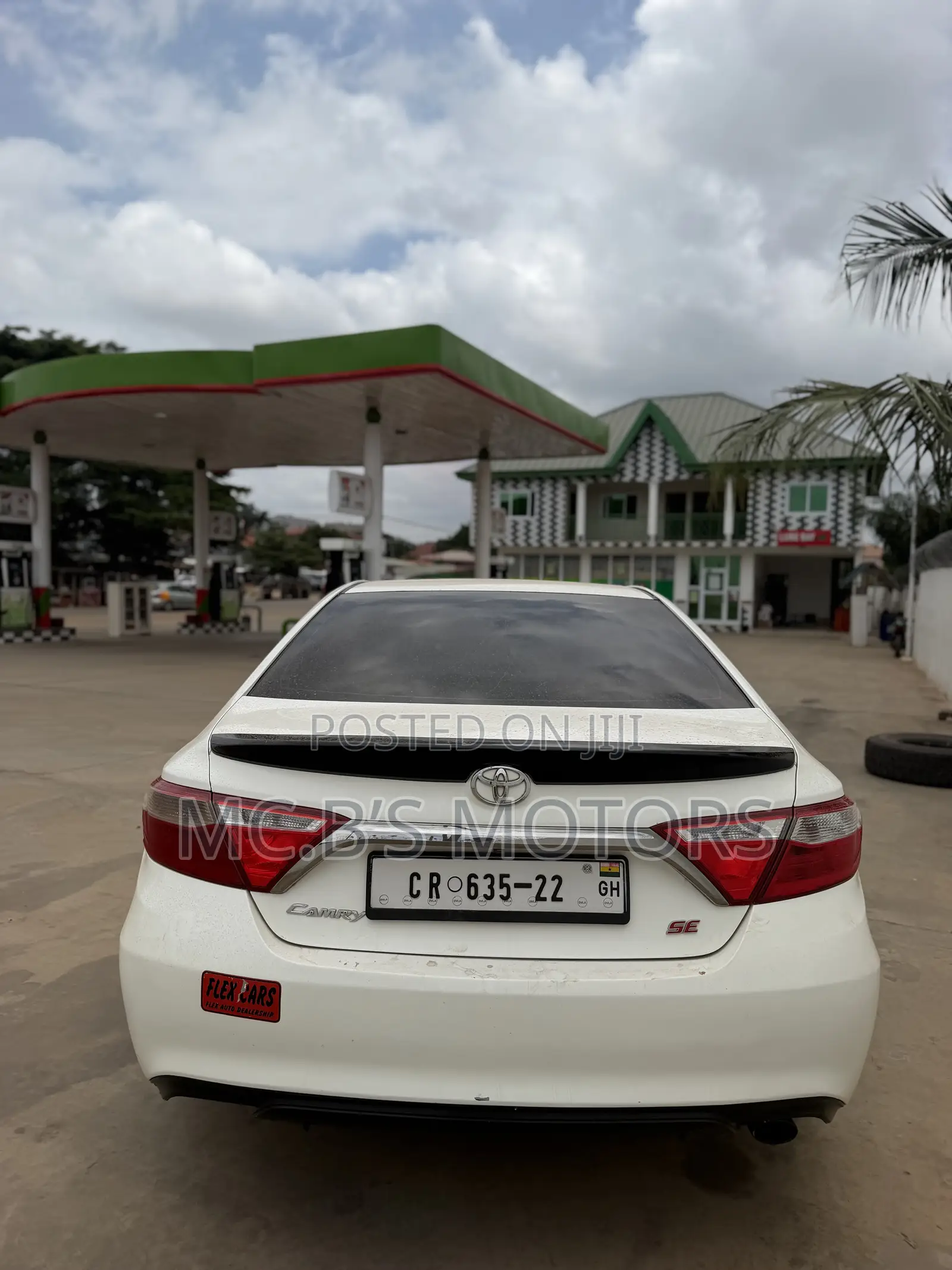 Toyota Camry 2016 White