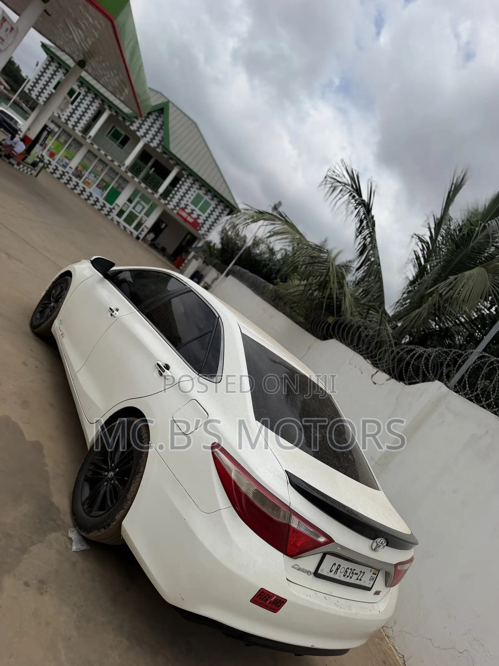 Toyota Camry 2016 White