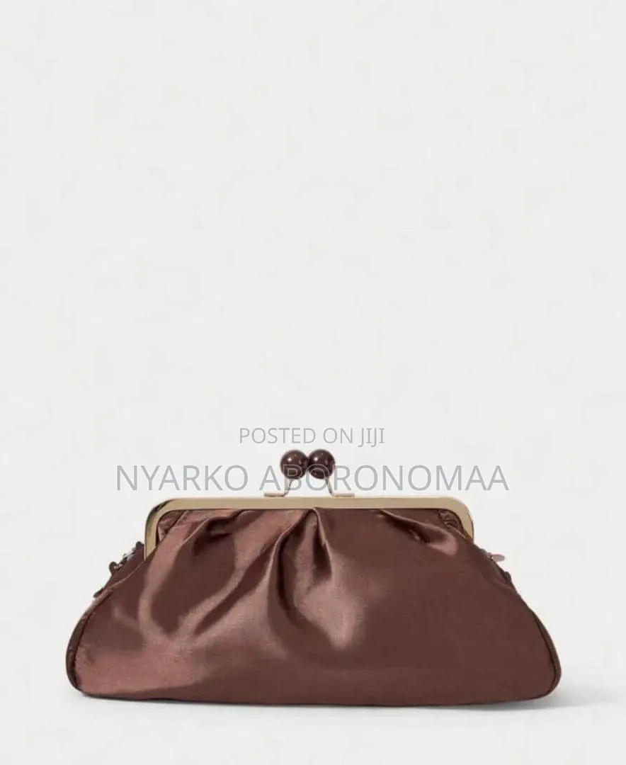 Classy Elegant Statement Ladies Clutch Bag
