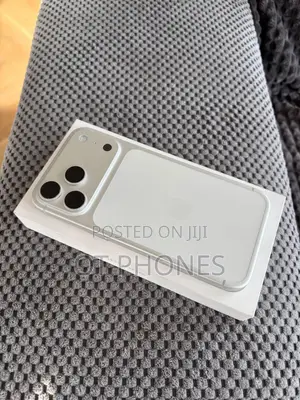 New Apple iPhone 17 Pro Max 512 GB White