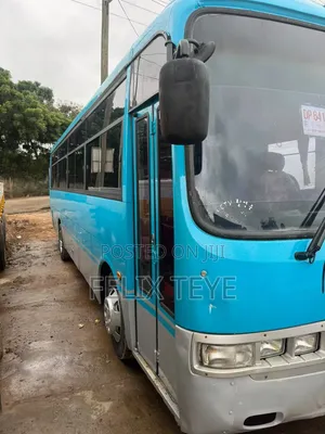 Hyundai Aero Town 2015 Blue