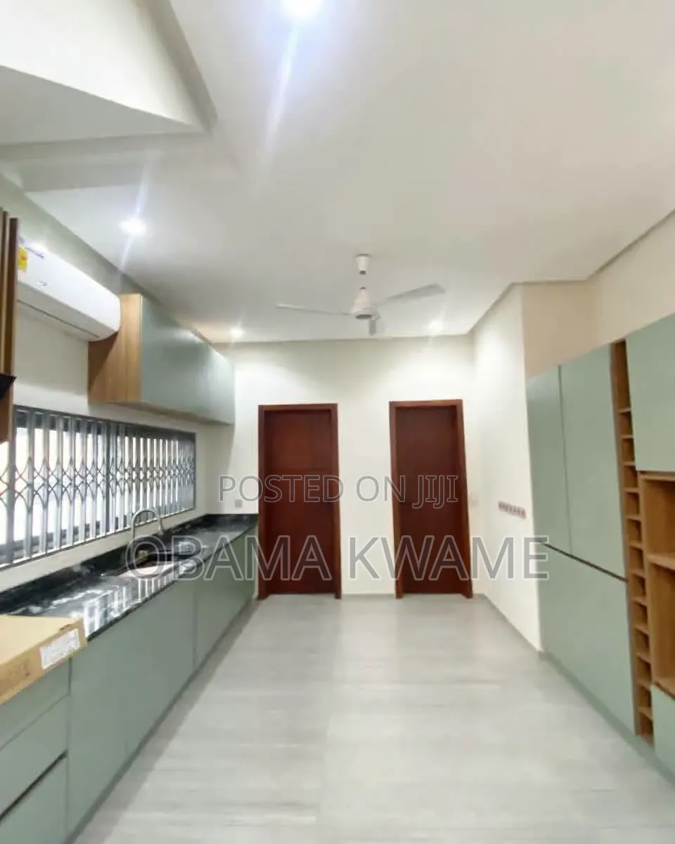 3bdrm House in Laryea Homes, Sakumono for rent