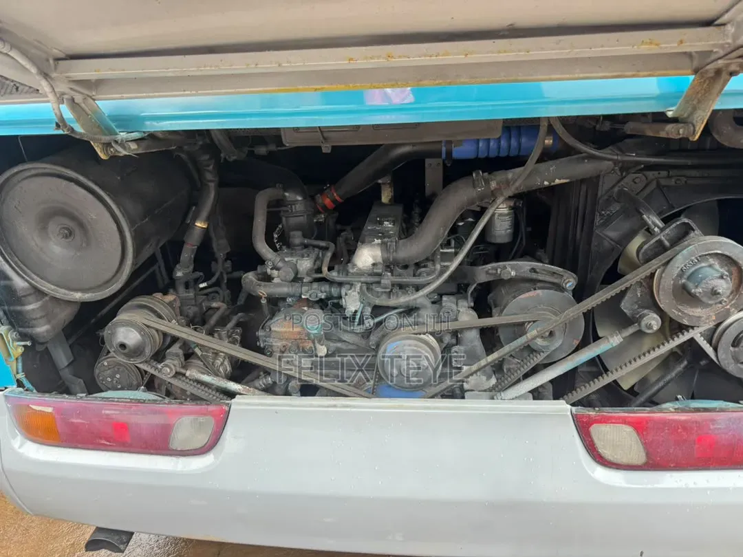 Hyundai Aero Town 2015 Blue