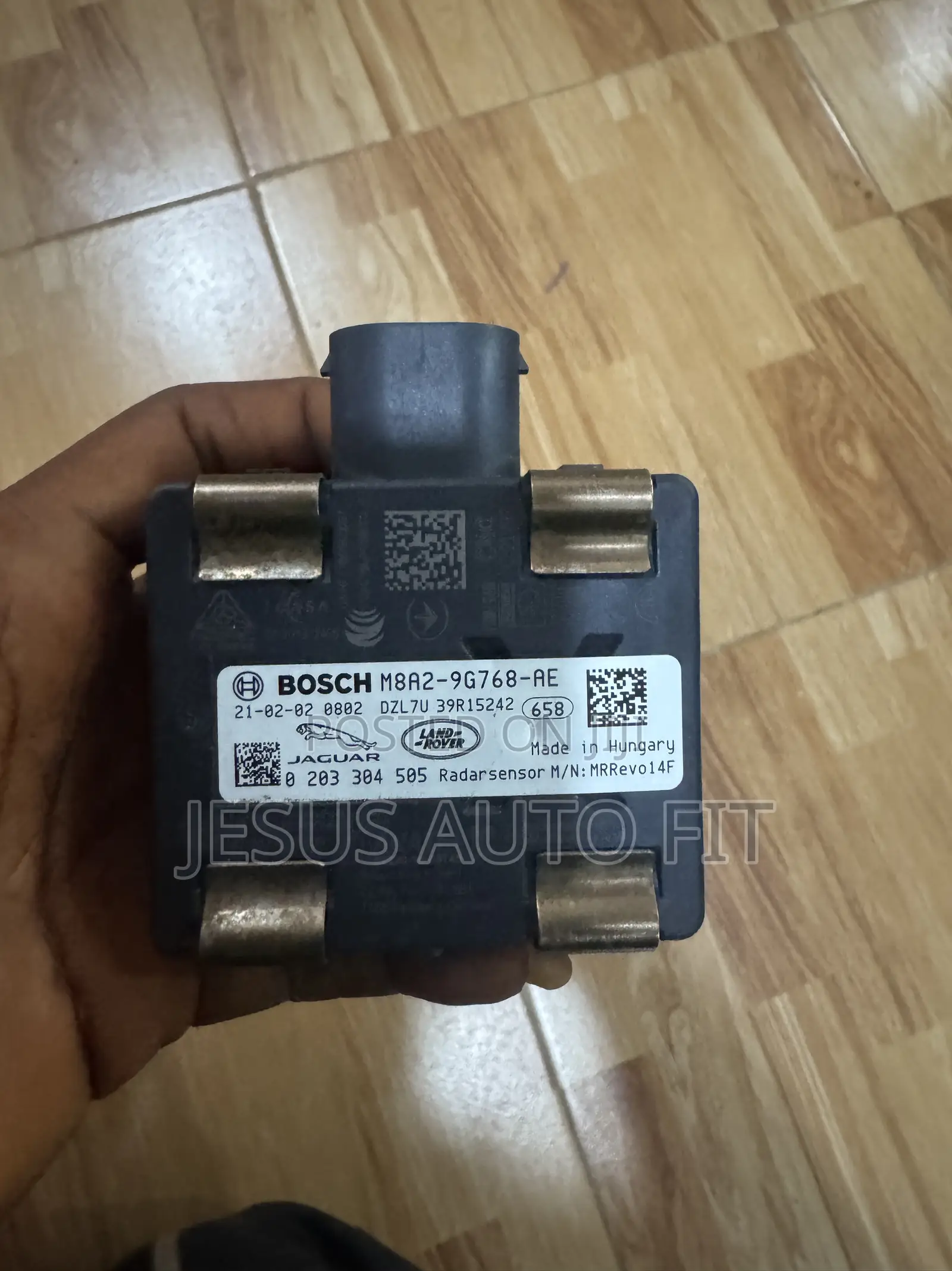 2021-2023 Range Rover Velar Front Radar Sensor M8a2-9g768-Ae