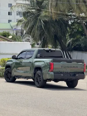Toyota Tundra SR5 2022 Green