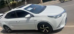 Toyota Corolla SE 4dr Sedan (1.8L 4cyl CVT) 2017 White