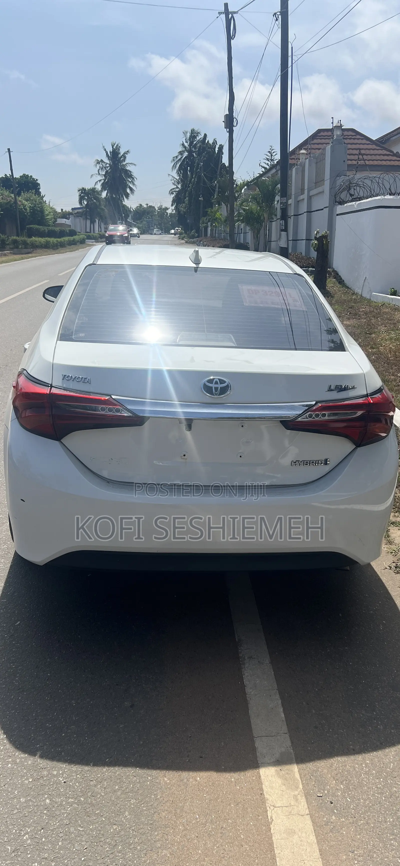 Toyota Corolla SE 4dr Sedan (1.8L 4cyl CVT) 2017 White