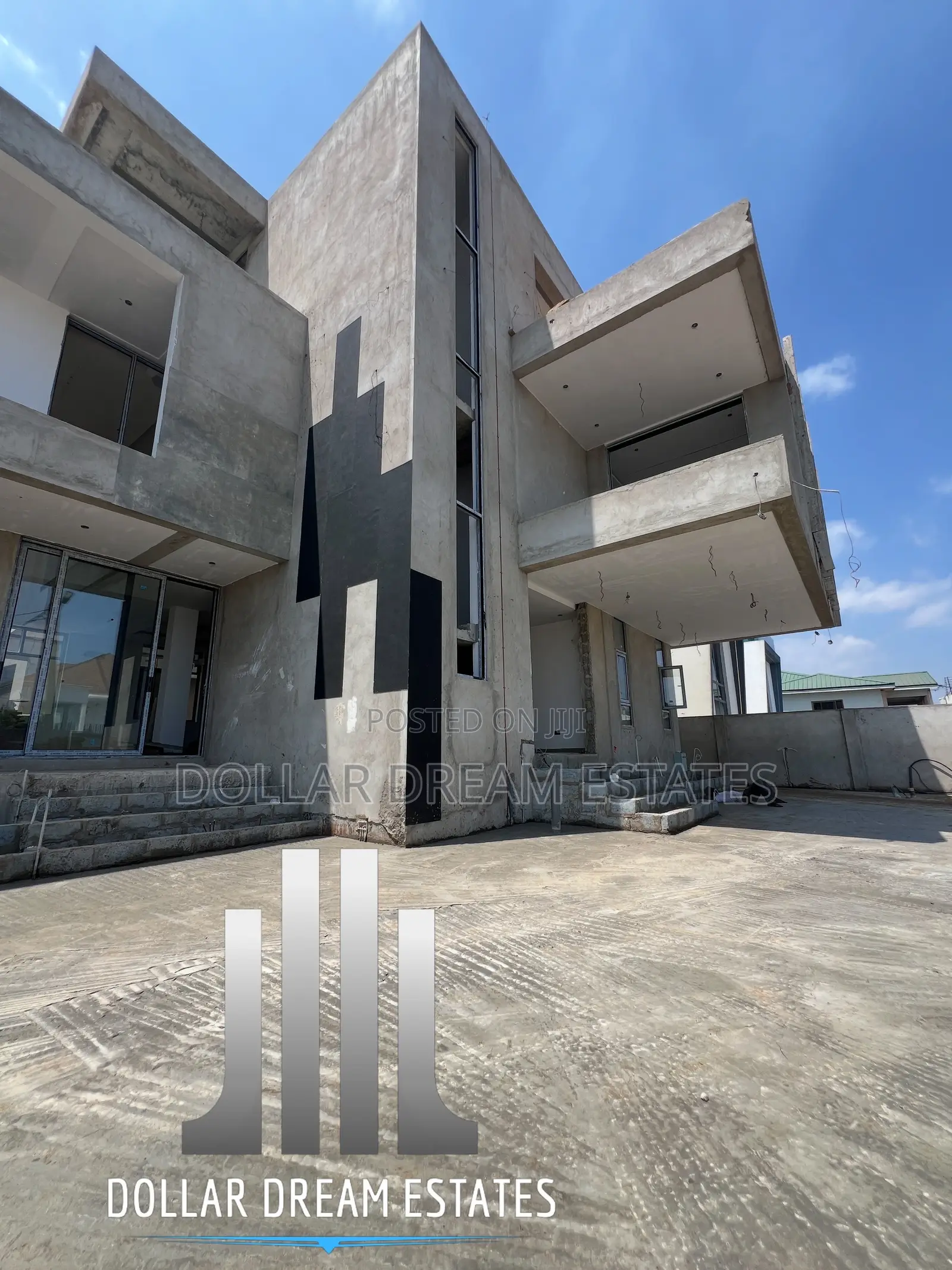 5bdrm House in East Legon for sale