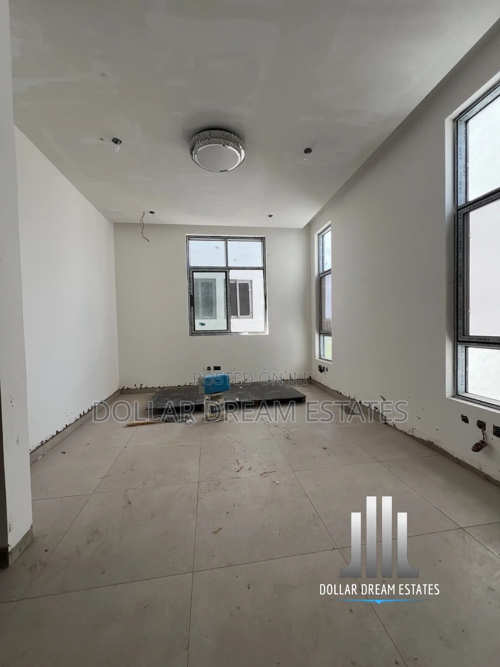 5bdrm House in East Legon for sale
