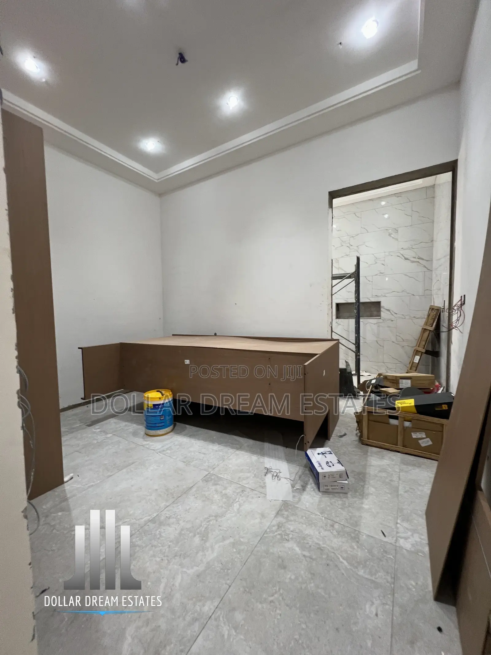 5bdrm House in East Legon for sale