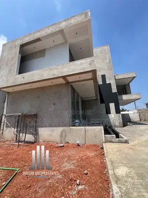 5bdrm House in East Legon for sale