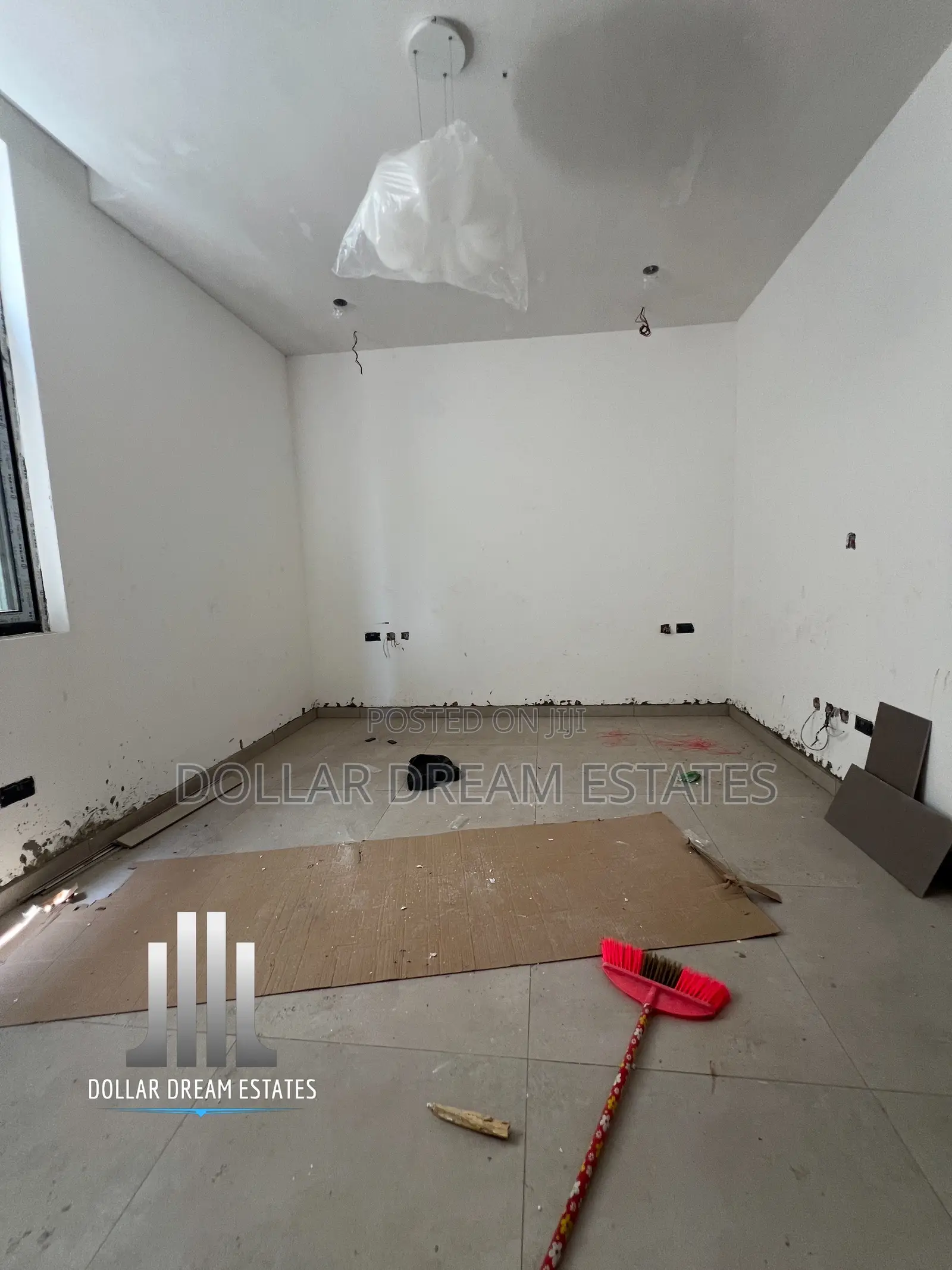 5bdrm House in East Legon for sale