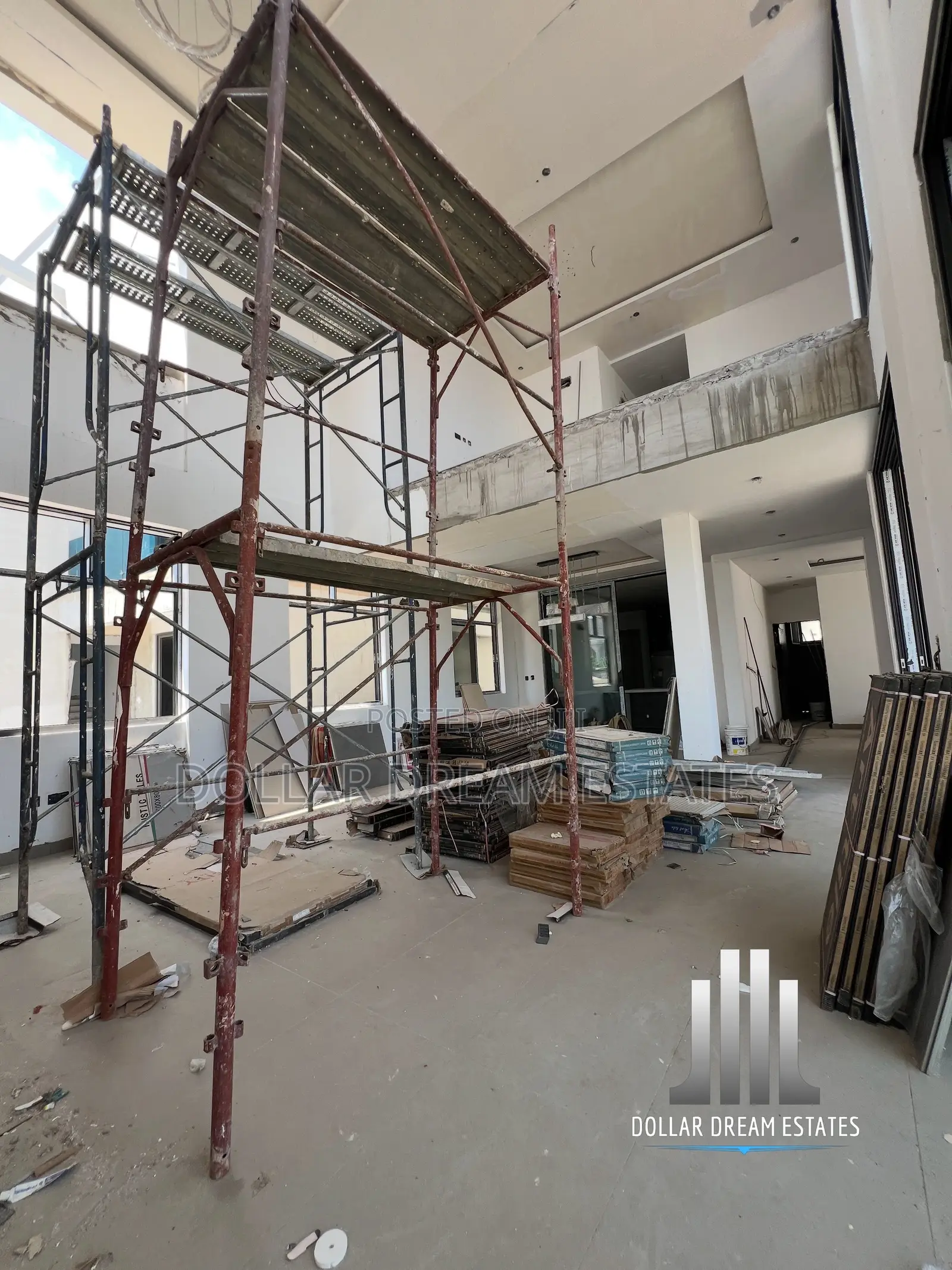 5bdrm House in East Legon for sale