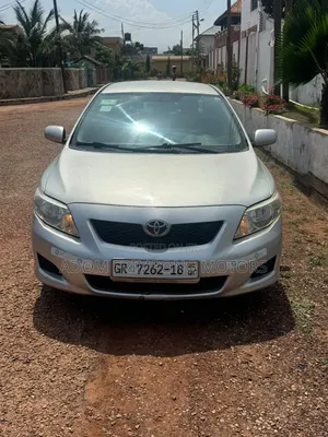 Toyota Corolla 2010 Silver