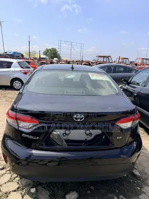 Toyota Corolla LE 2026 Black