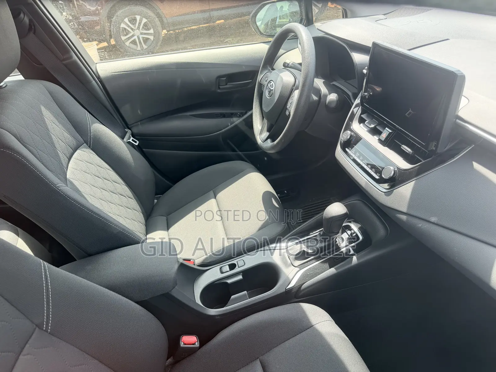 Toyota Corolla LE 2026 Black
