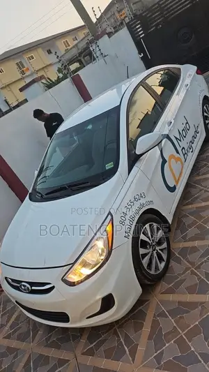 Hyundai Accent SE Sedan 2017 White