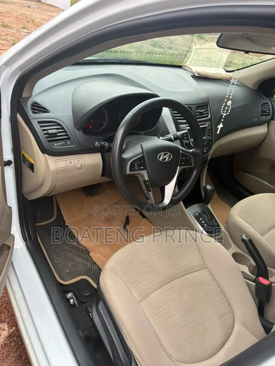 Hyundai Accent SE Sedan 2017 White