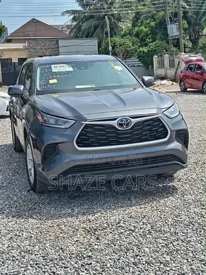 Toyota Highlander LE FWD 2023 Gray