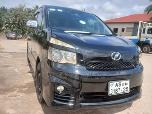 Toyota Voxy 2012 Black