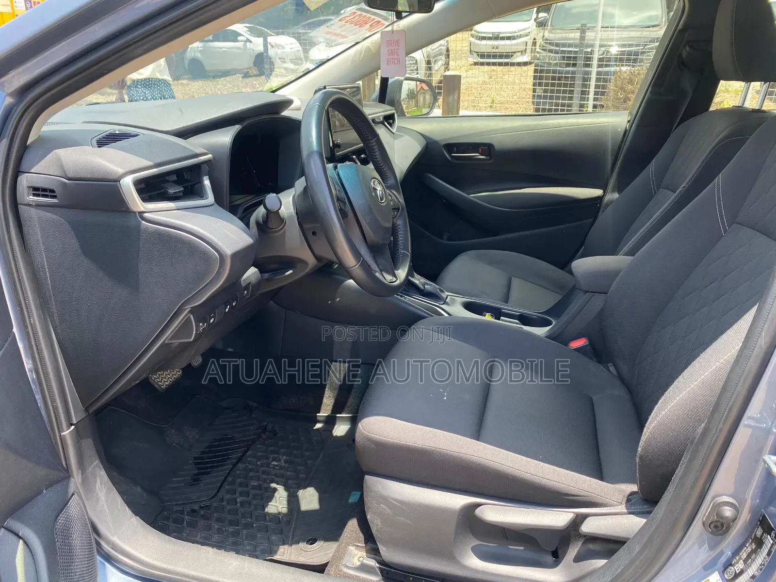 Toyota Corolla LE 2024 Gray