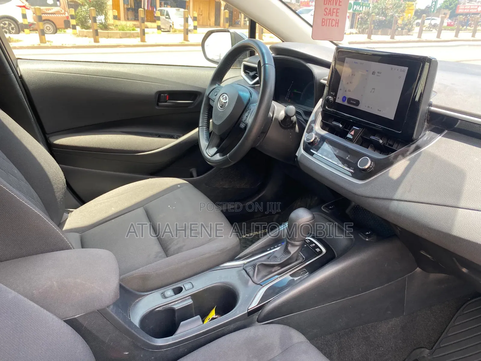 Toyota Corolla LE 2024 Gray