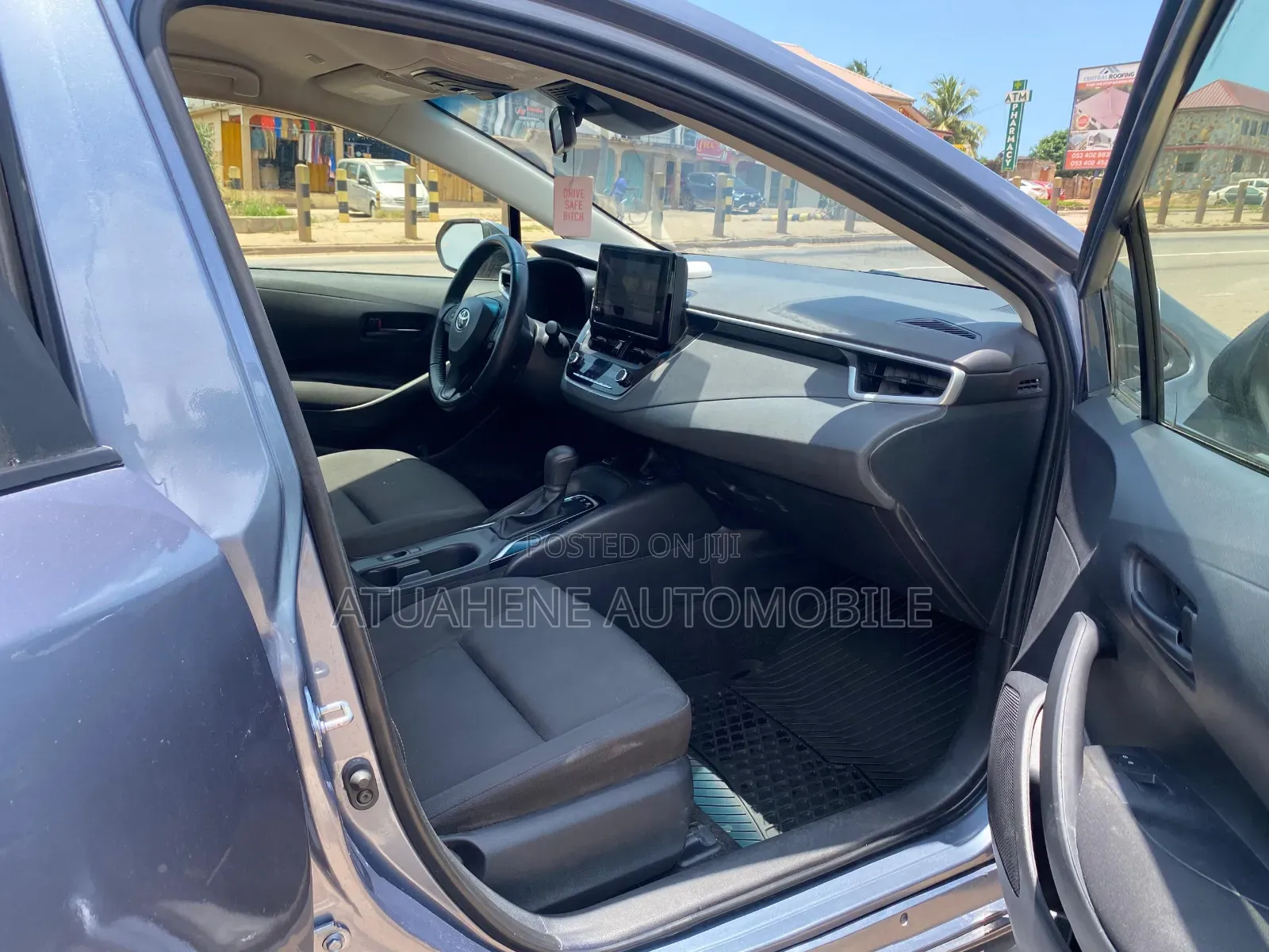 Toyota Corolla LE 2024 Gray