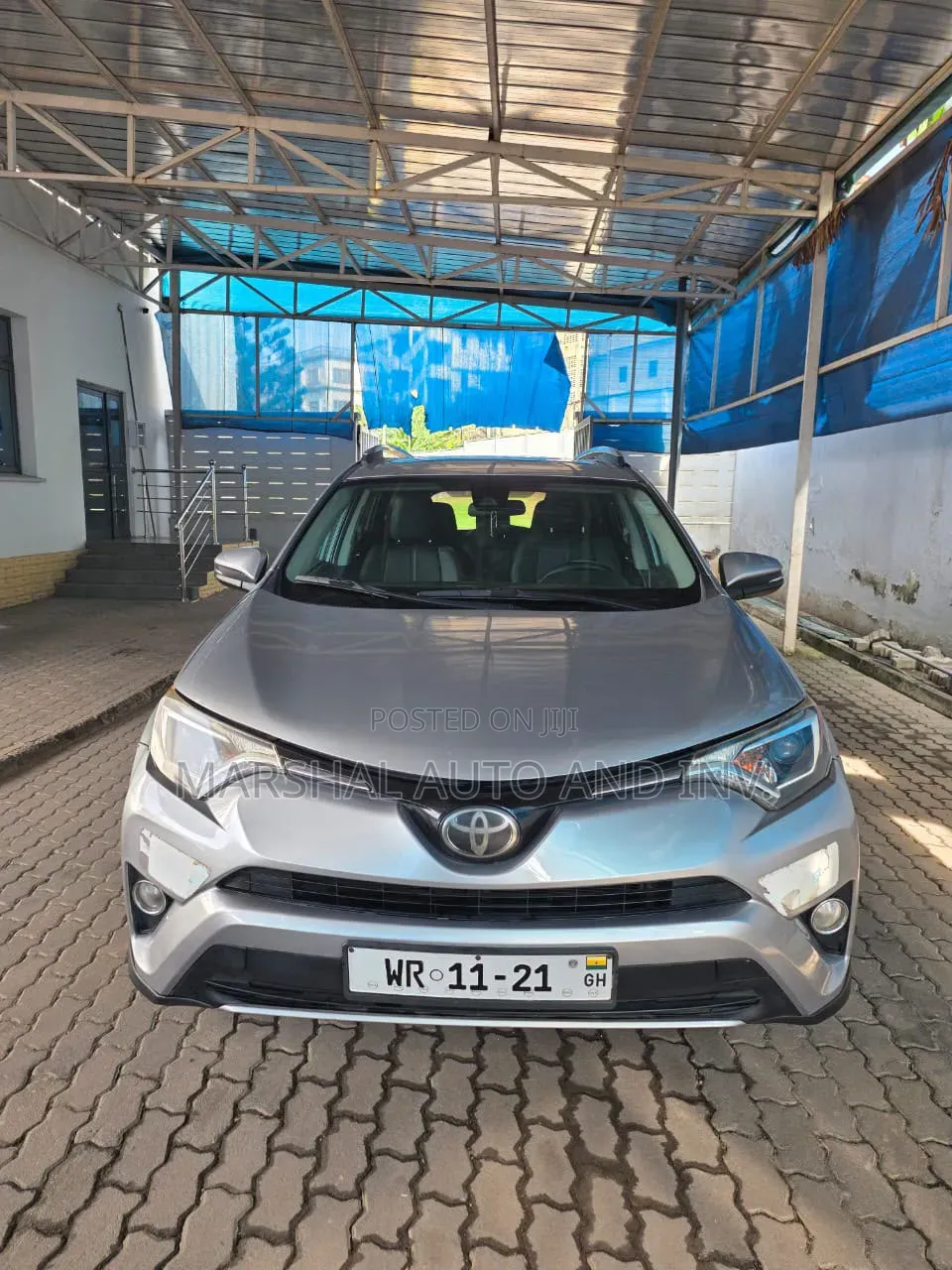 Toyota RAV4 XLE 4dr SUV AWD (2.5L 4cyl 6A) 2018 Gray