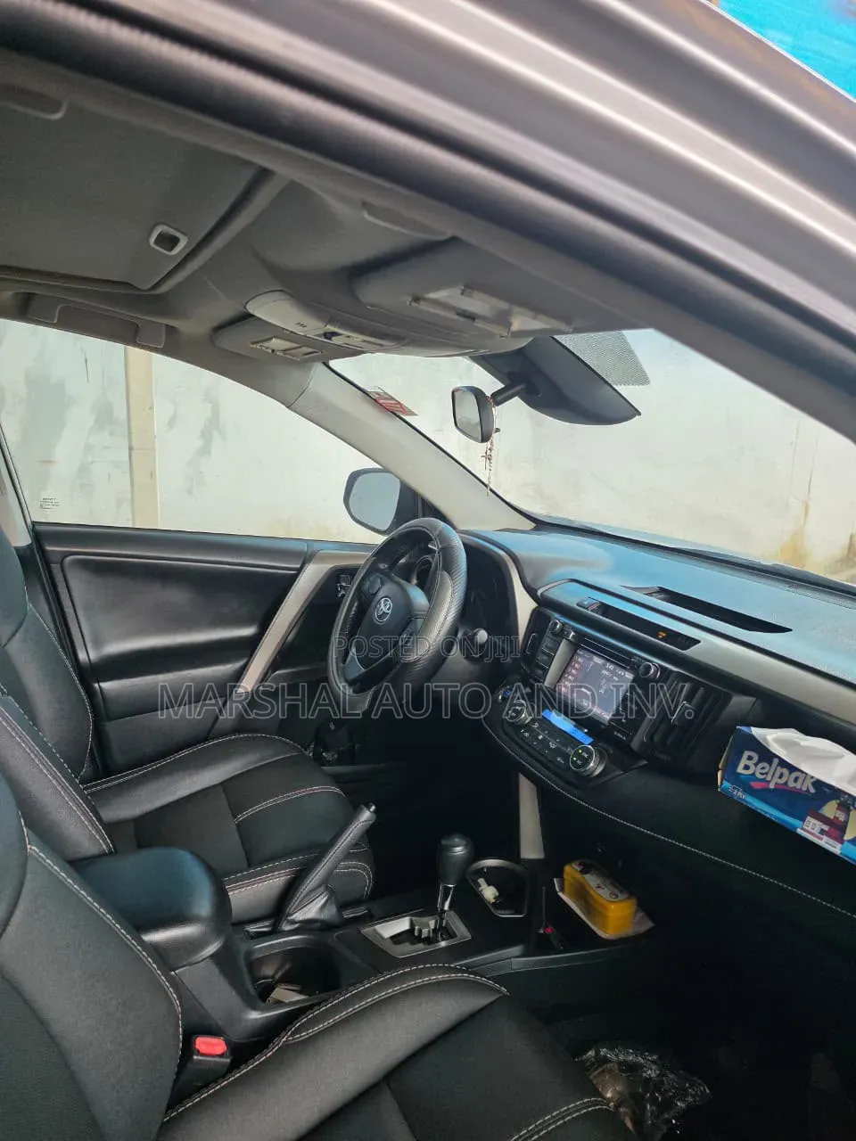 Toyota RAV4 XLE 4dr SUV AWD (2.5L 4cyl 6A) 2018 Gray