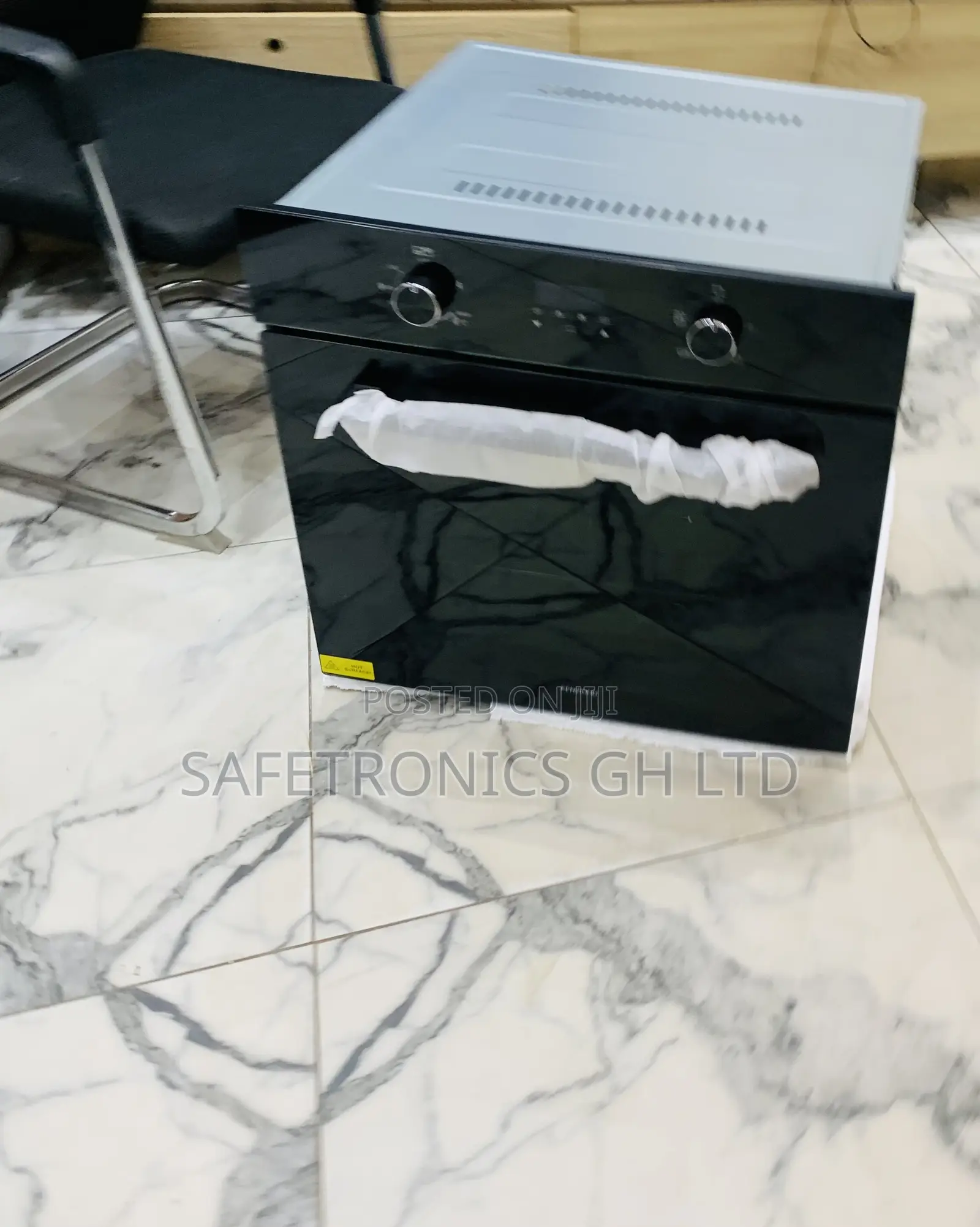 Enjoy New (Black) Kenwood Oven Gas and Electric