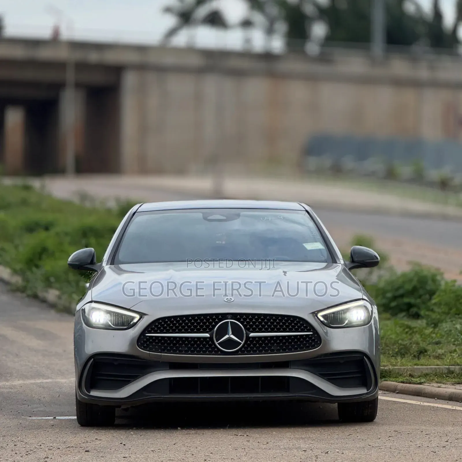 Mercedes-Benz C300 2023 Gray