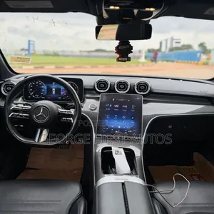 Mercedes-Benz C300 2023 Gray
