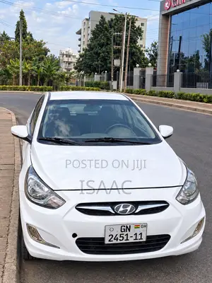 Hyundai Accent 2011 White