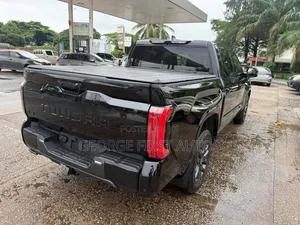 Toyota Tundra 2024 Gray